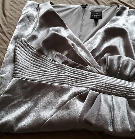 Adrianna Papell Sillver Midi Dress Size 6 - Picture 1 of 5